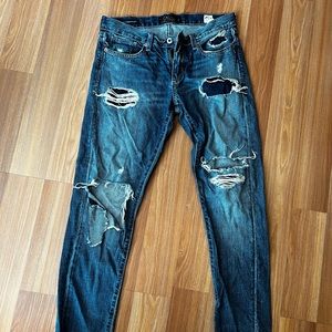 Lucky brand distressed boyfriend jeans